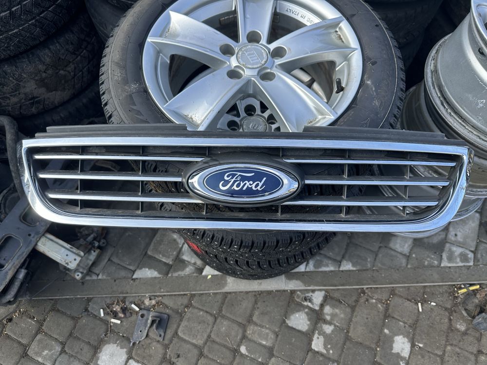 Решітка радіатора, гриль Ford Galaxy MK3 S-Max