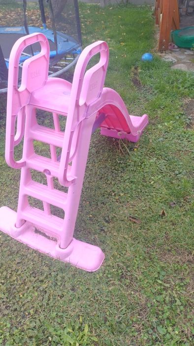 Zjeżdżalnia dla dziecka