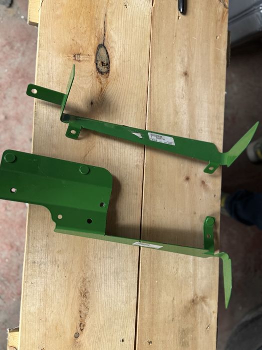 Підлокітники трактор/комбайн