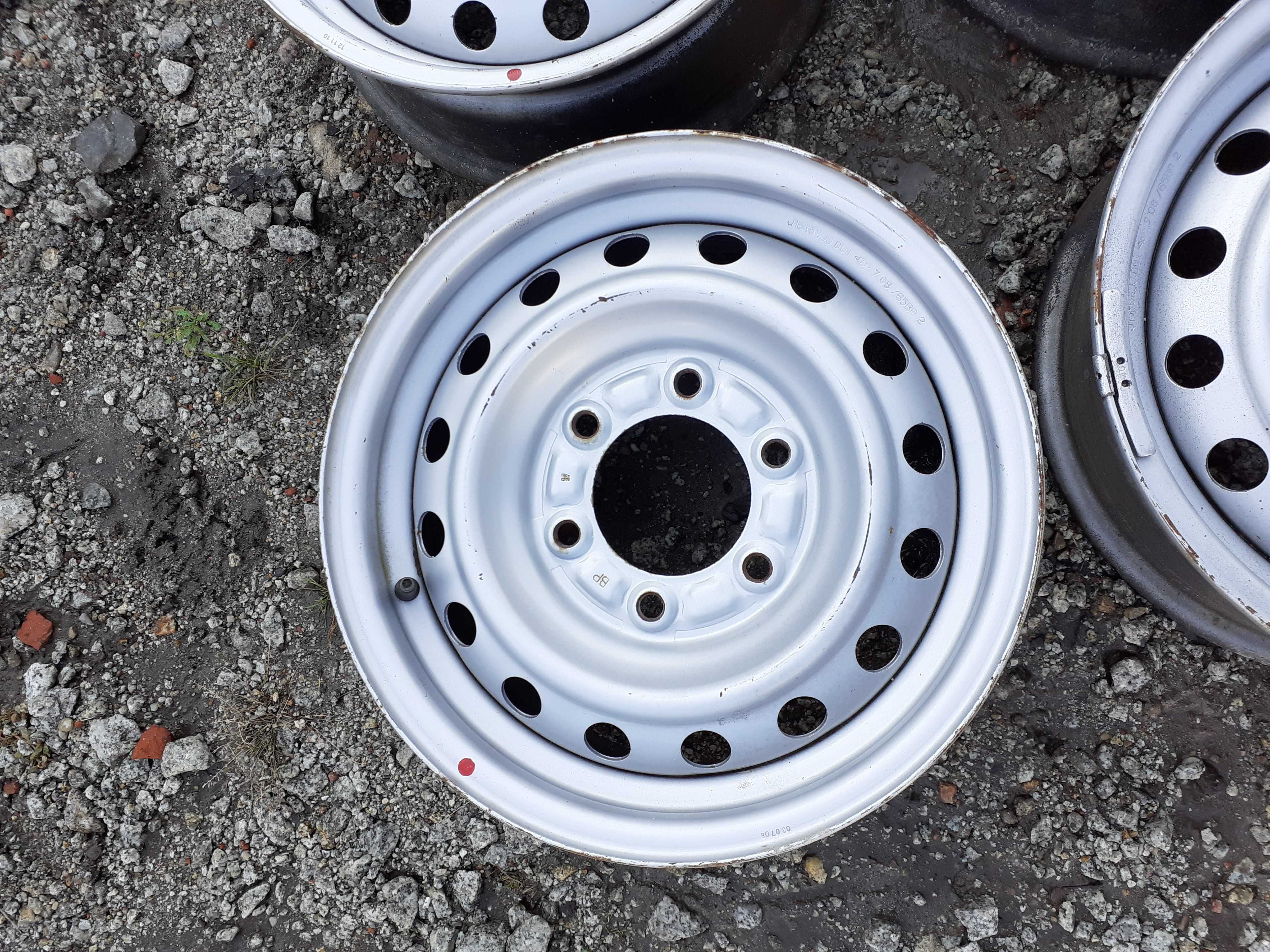 Felgi stalowe ISUZU D-MAX 6x139,7 6,5Jx15 ET41 Nr.34
