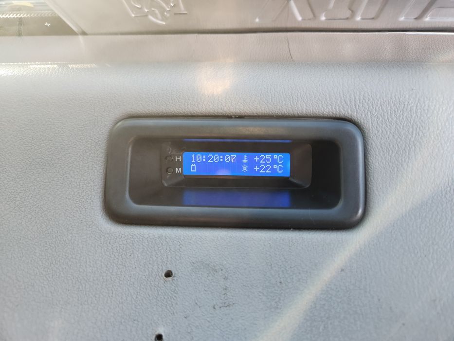 Годинник для лендровер фрілендер 1