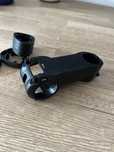 Mostek Token TK278A 80mm + podkladki do zintegrowanych przewodow