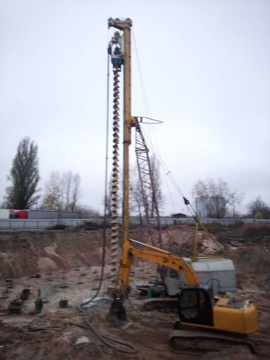 Буріння свай під фундамент | Влаштування пальових полів