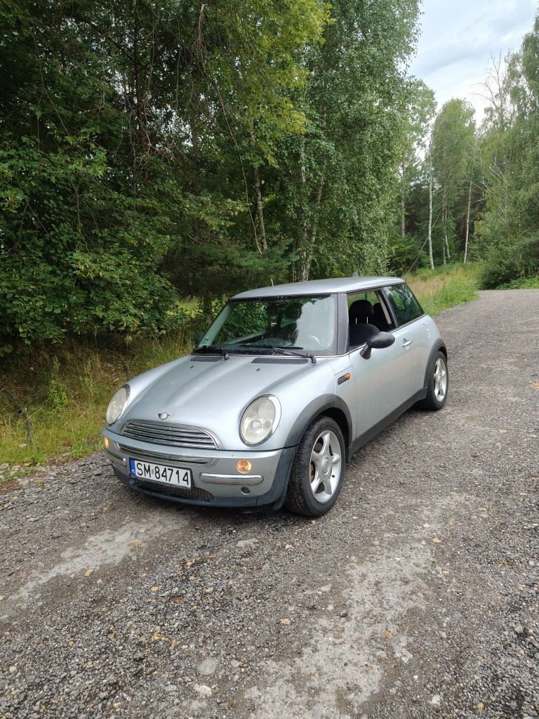 Mini Cooper 1.6 Benz.,,super stan''