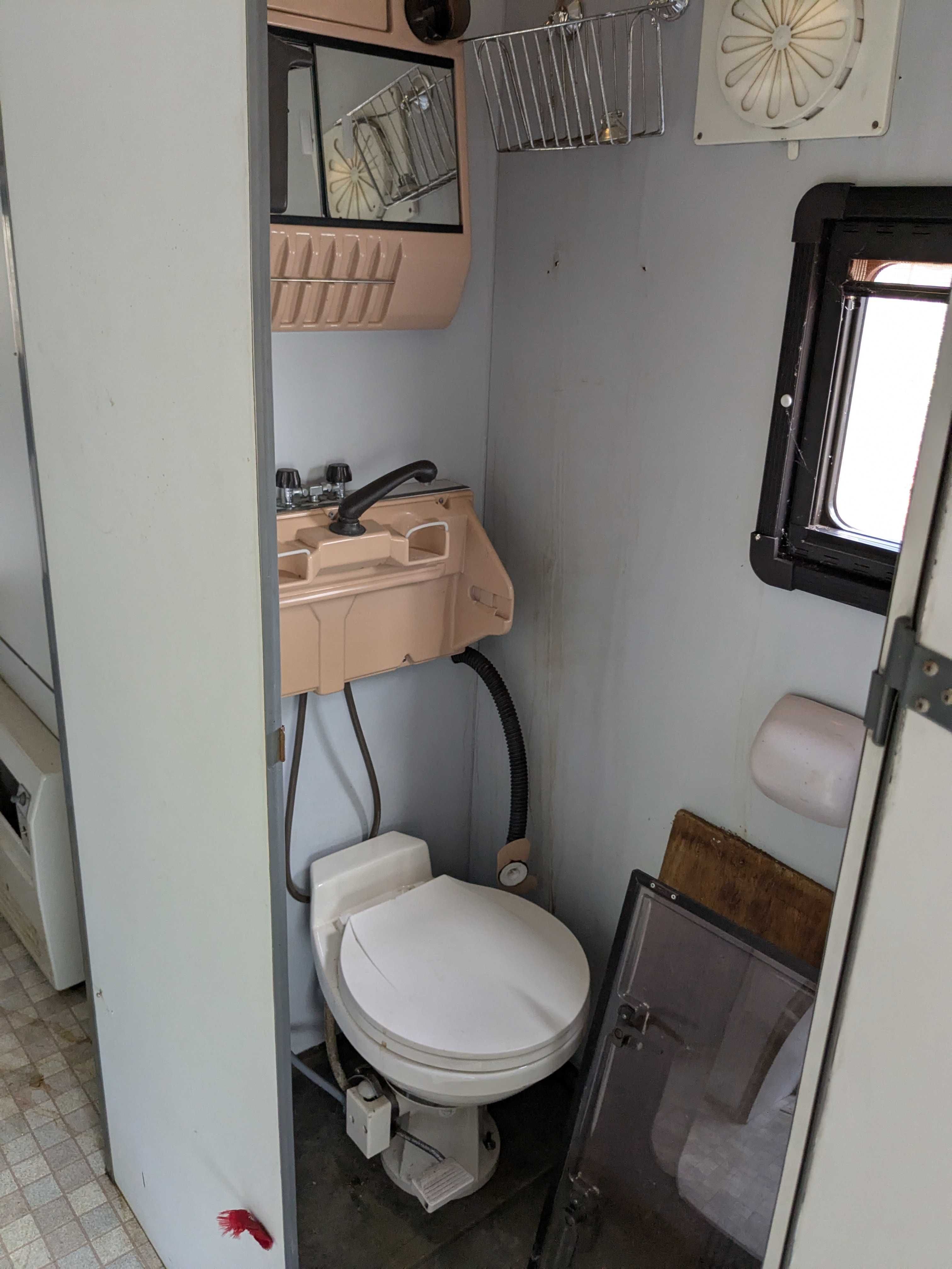 Campervan Fiat Ducato from 1987 for renovation or repair