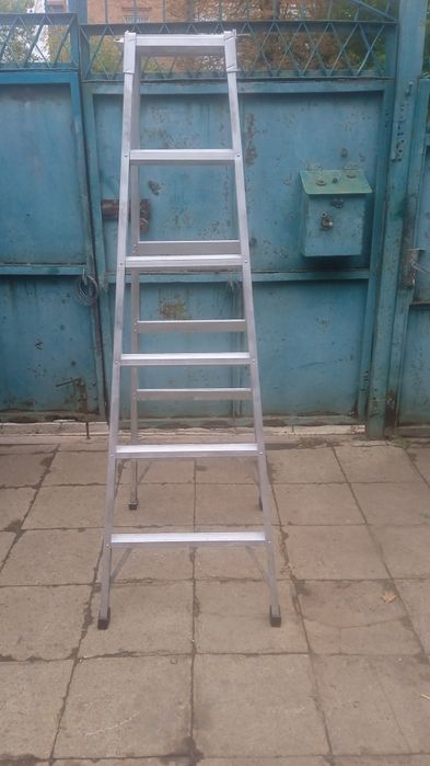 Лестница стремянка алюминиевая СССР .