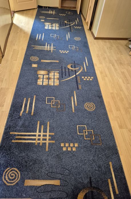 Килим доріжка 5.6×1.5м стан нормальний