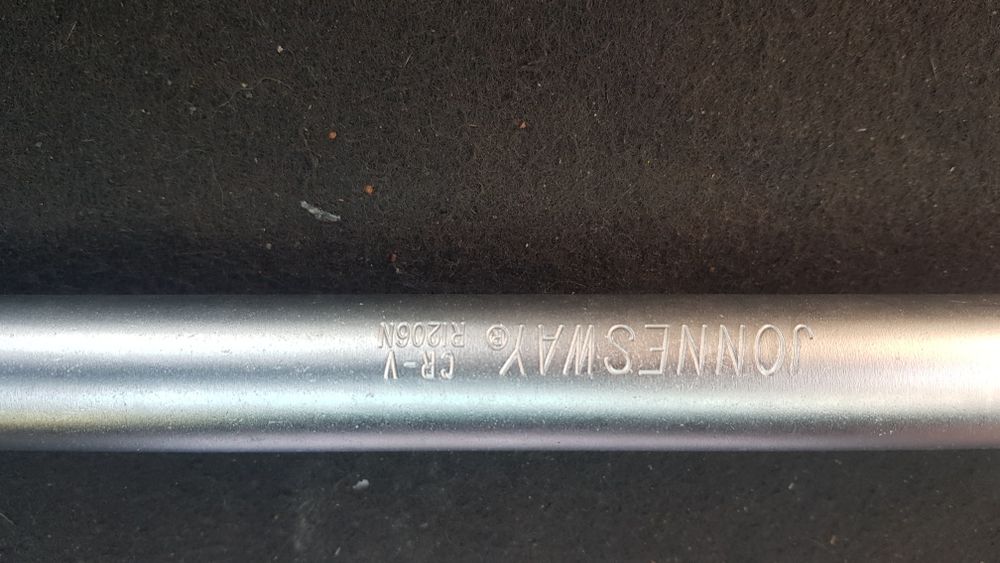 Продаю профессиональный инструмент  Jonnesway