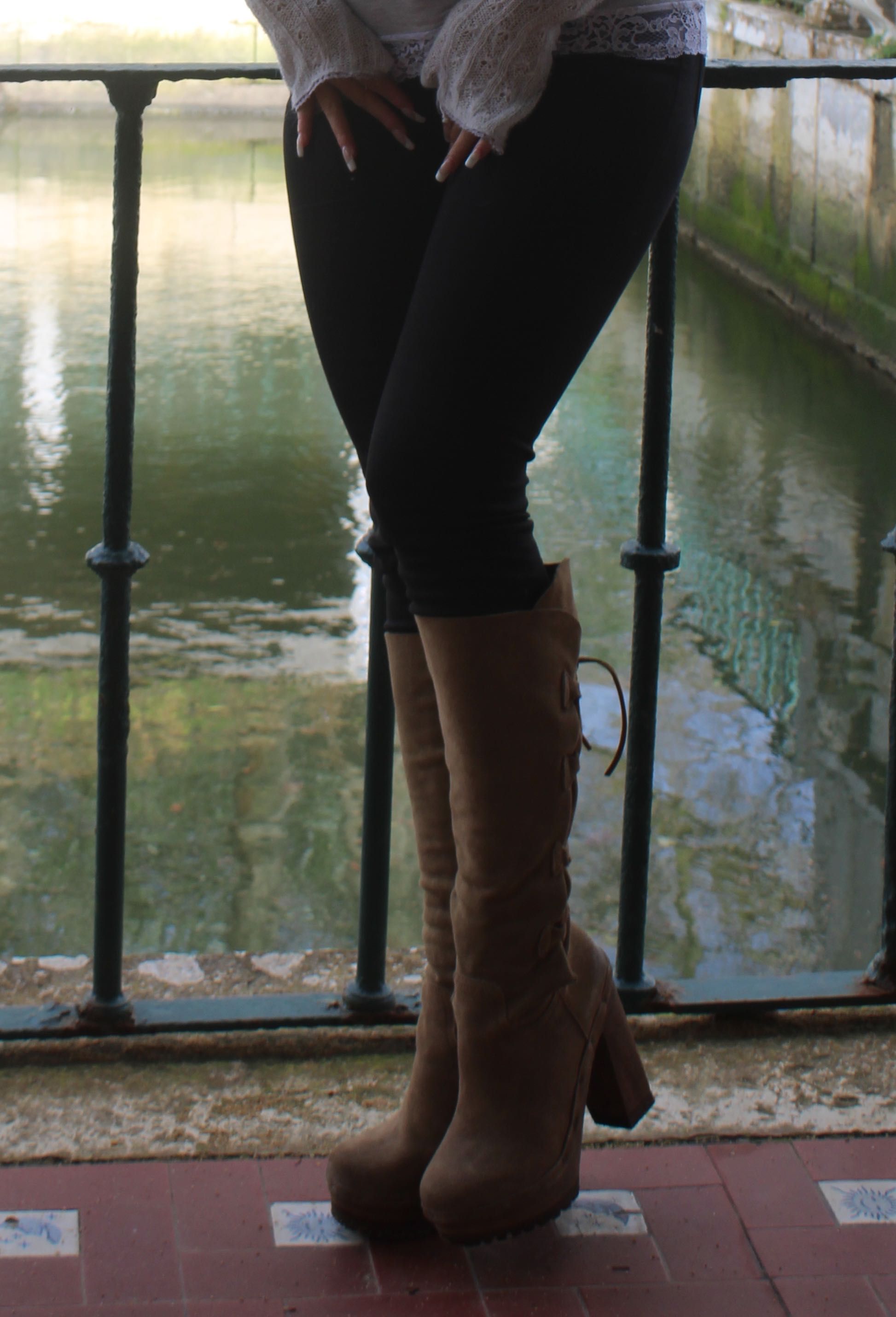 Botas XUZ c/ atilhos