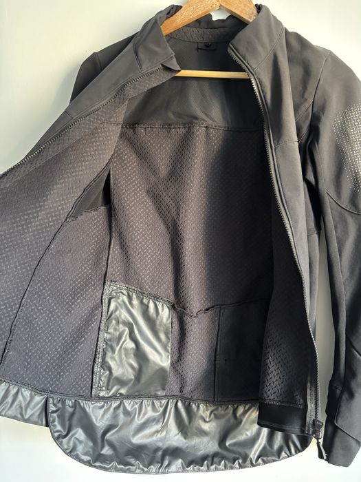 Вело куртка B-Twin MTB JACKET ST900 BLACK  розмір С-М