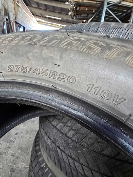 4xBridgestone Blizzak LM001 275/45R20 110 V XL Run Flat