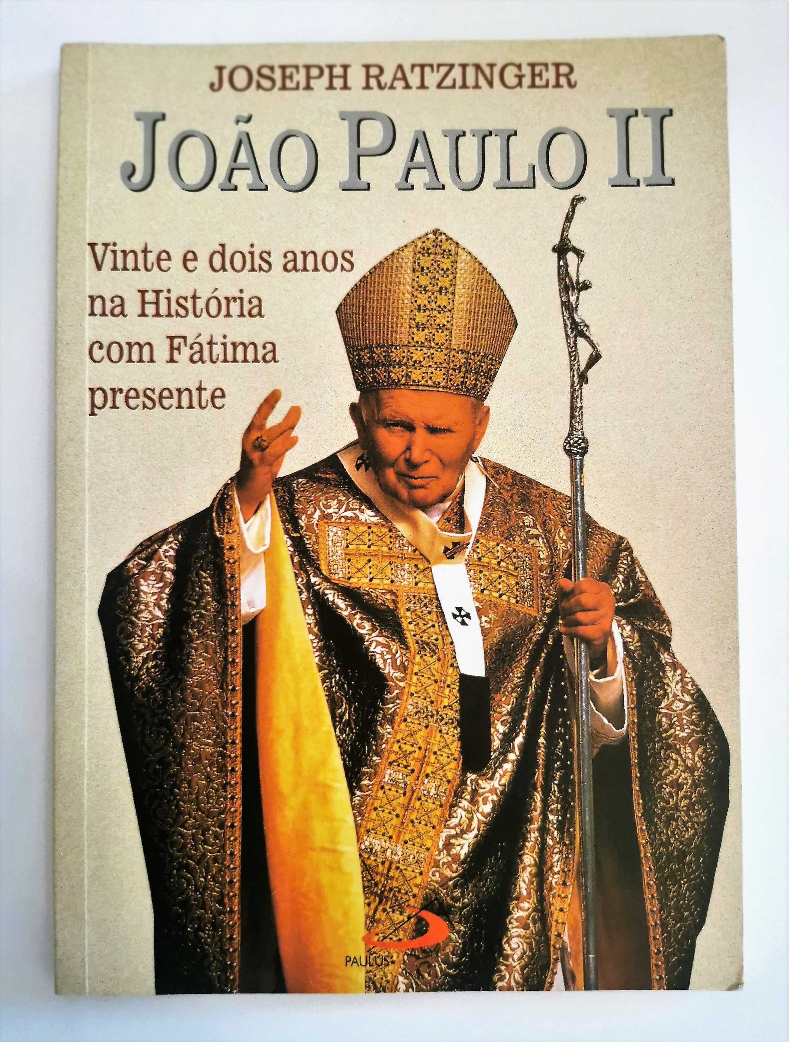 JOÃO PAULO II -  VINTE E DOIS ANOS NA HISTÓRIA COM FÁTIMA PRESENTE