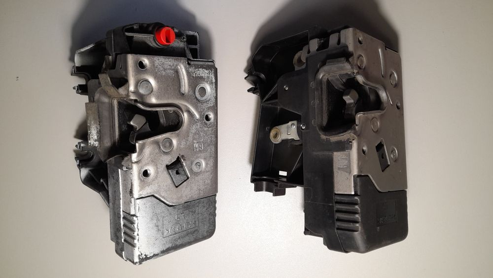 Замок дверей Рено Трафік ll передній L, боковий L