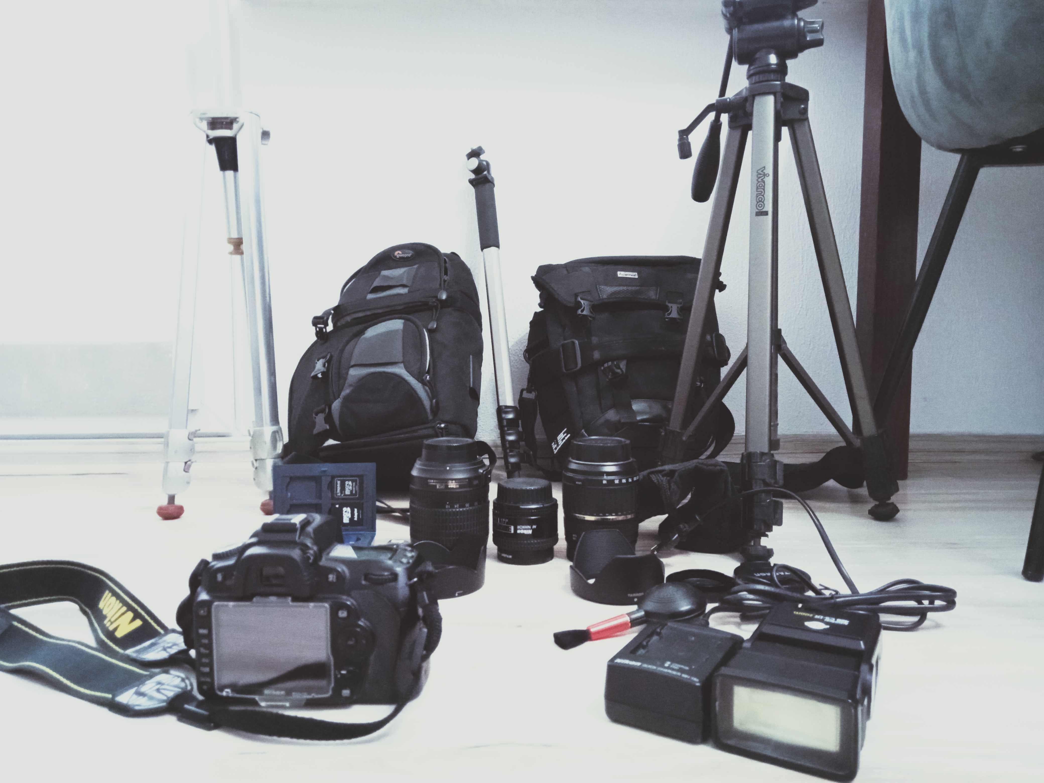 Aparat Nikon D90 + akcesoria 3obiektywy.