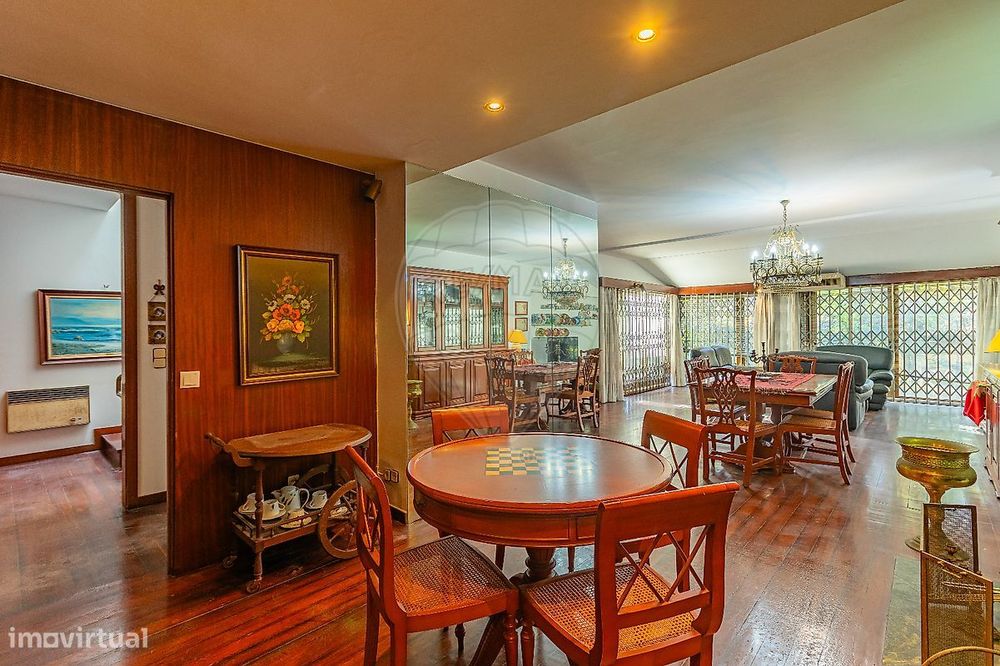 Moradia T6 para venda