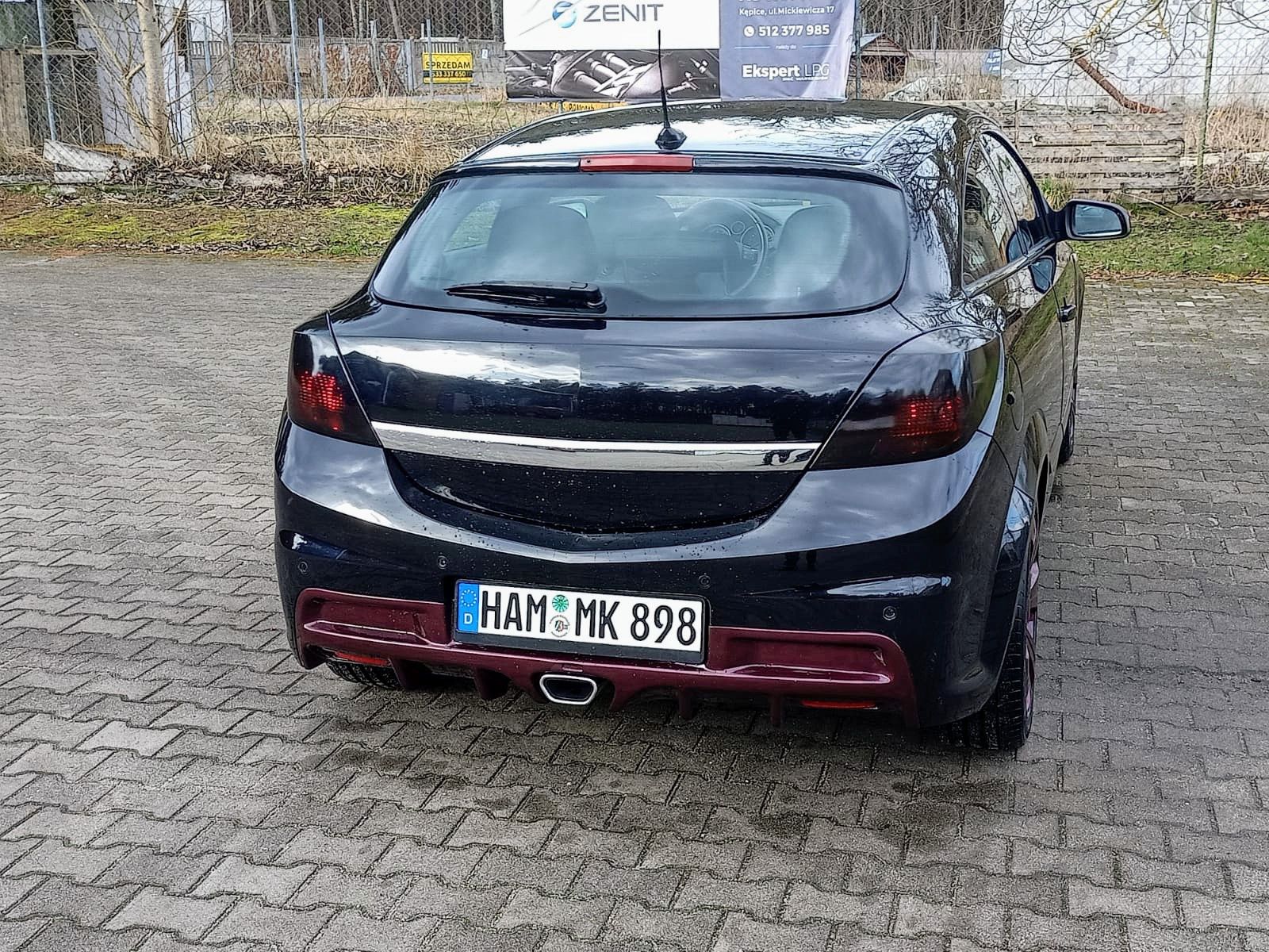 Opel Astra GTC 2.0 200kM lift manual skóry panorama klima maly przebie