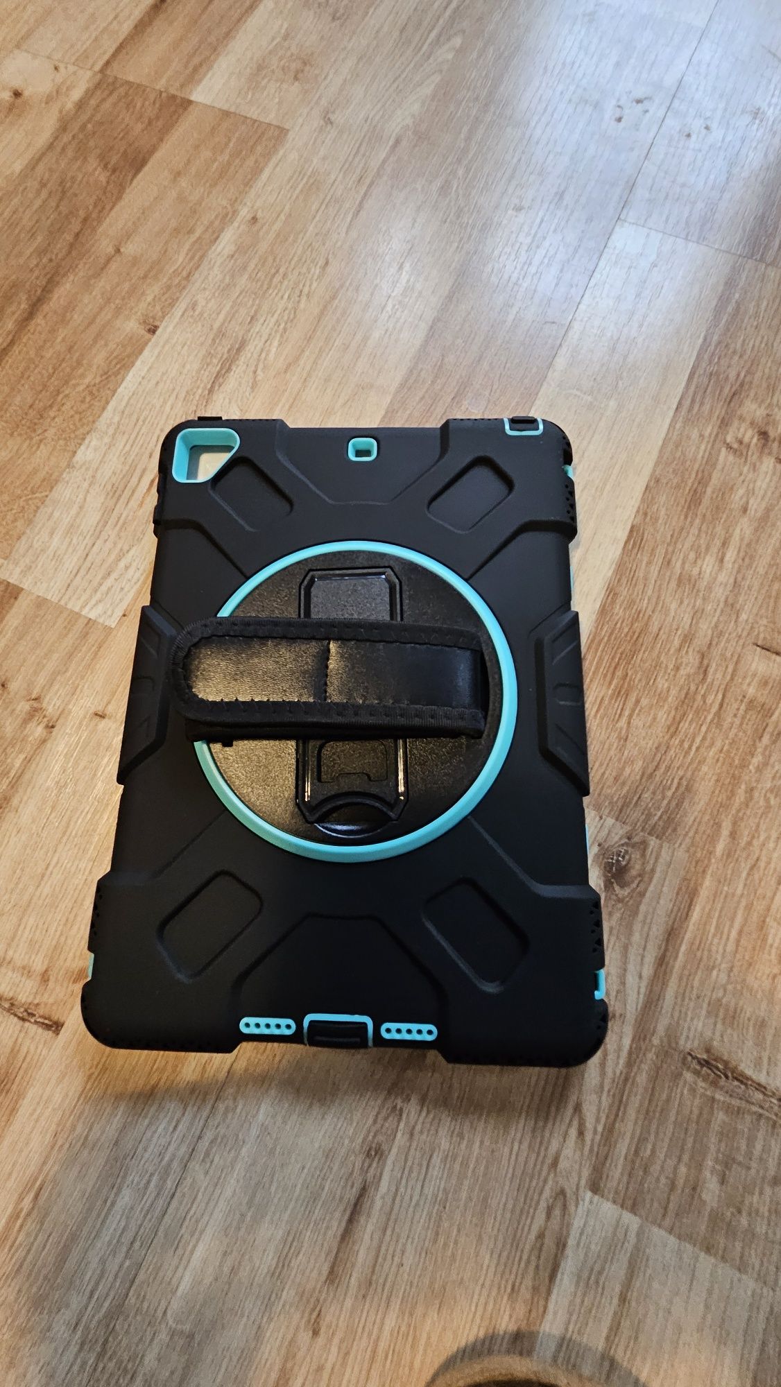 Plecki ochronne do iPod 9,7 cala
