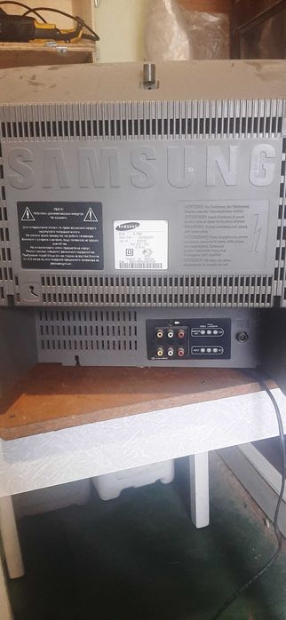 Телевизор самсунг