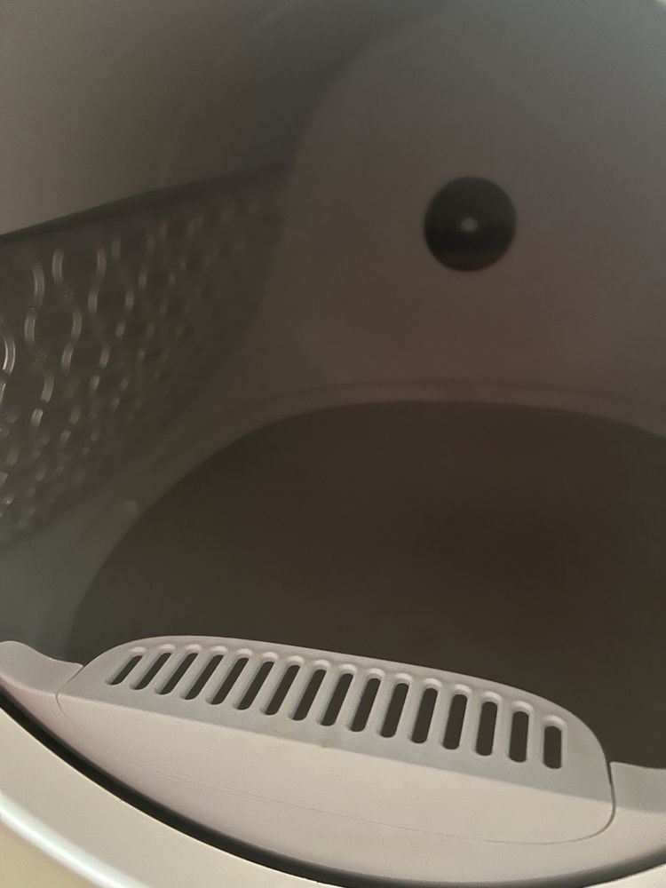 Samoczyszcząca automatyczna kuweta dla kota Litter Robot