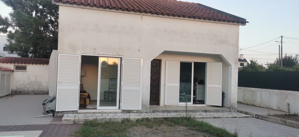 Moradia em Pinhal do General - Fernão  Ferro