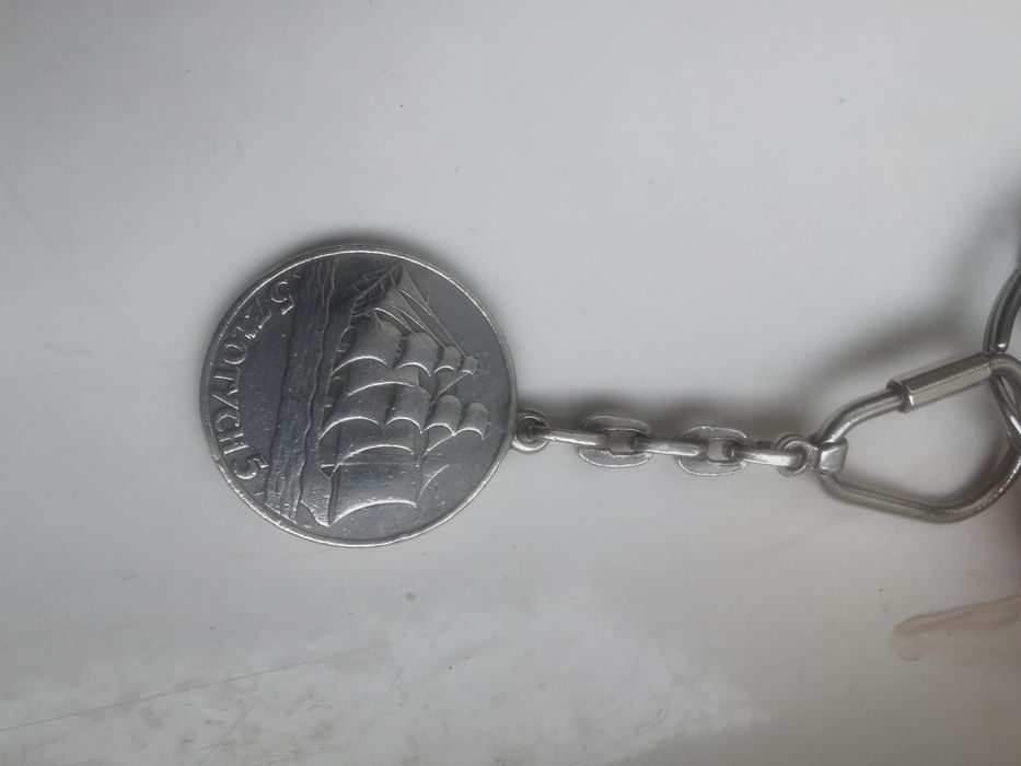Brelok srebrny Unikat do kluczy z monetą srebrną 5 złotych żaglowiec