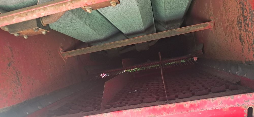 Продам комбайн Massey Ferguson 206