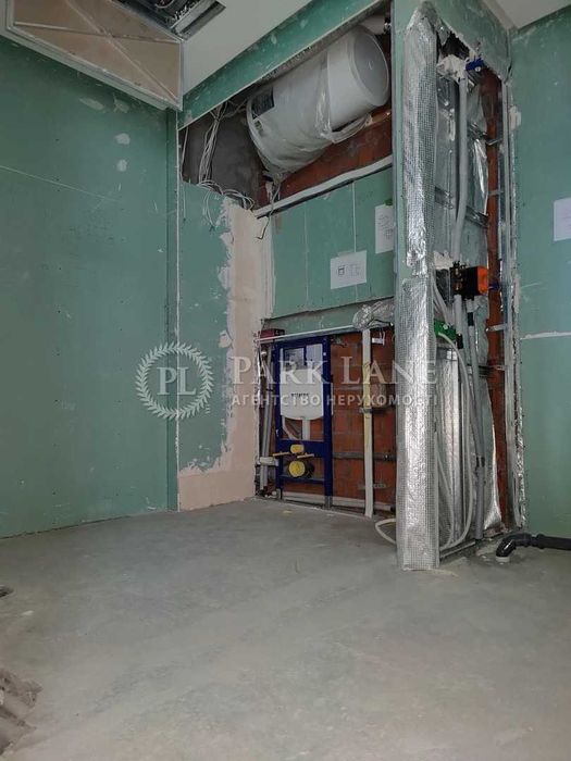 2-кім Маккейна вул (Кудрі), 26 Richmond Печерський р, ст.м Звіринецька