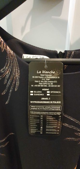 Czarna sukienka z wzorem