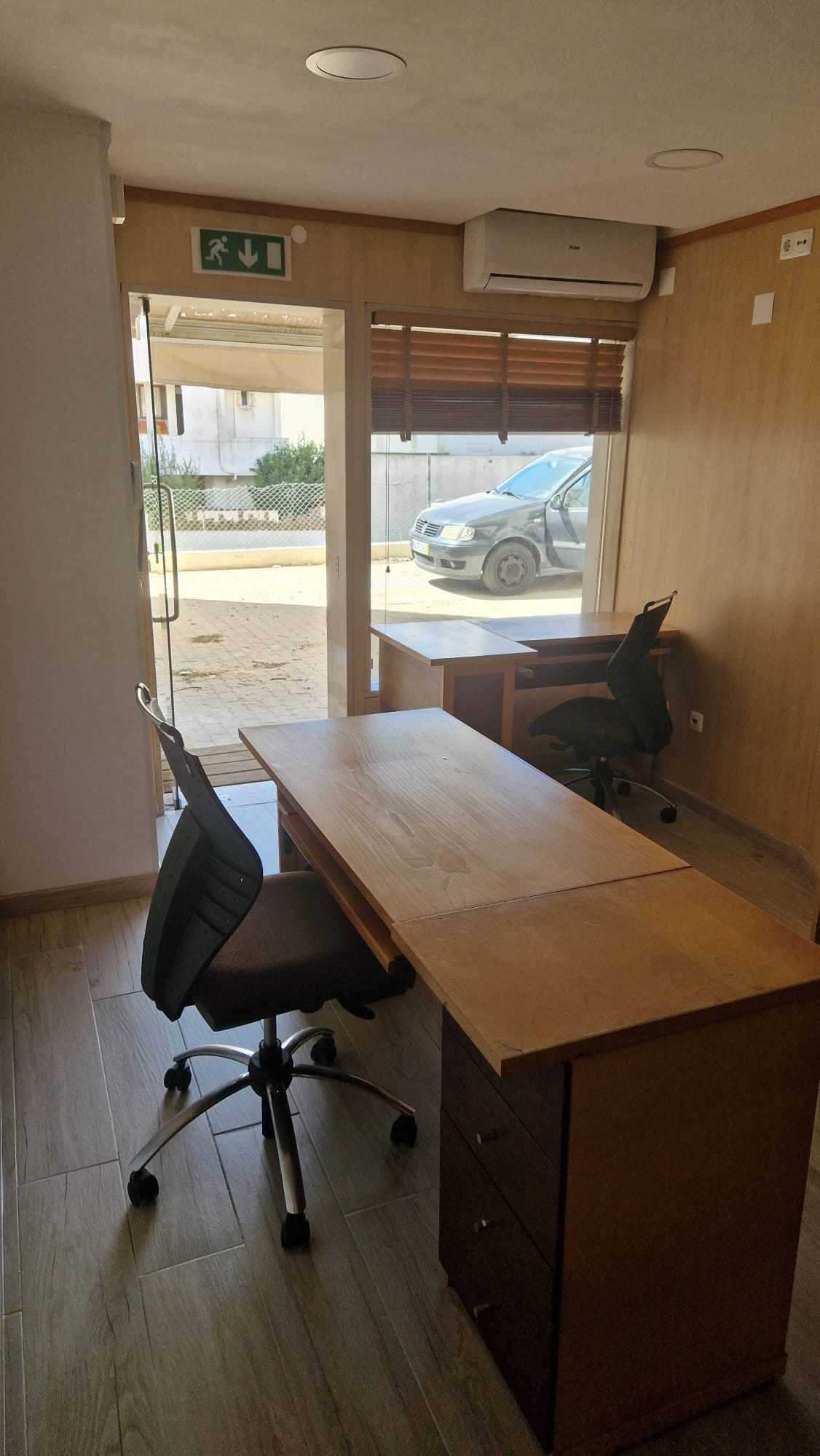 Arrendamento de Escritório/Loja na Rua de São Pedro, 28