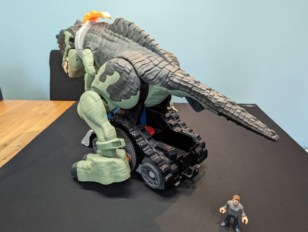 Imaginext Giga Dino - duży interaktywny dinozaur