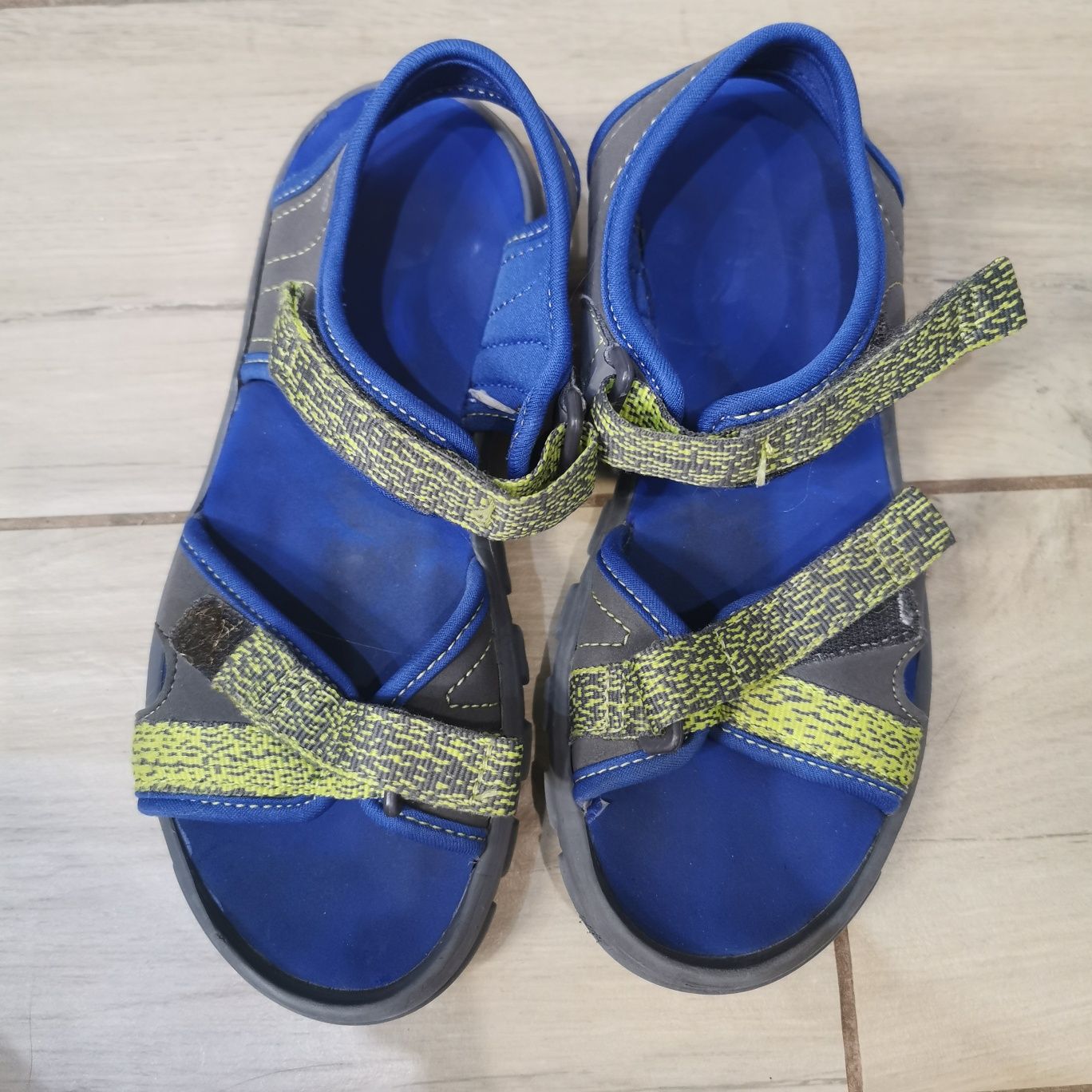 Quechua sandały 31/32 Decathlon
