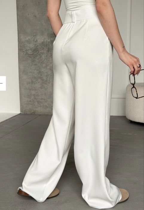 Білі класичні штани