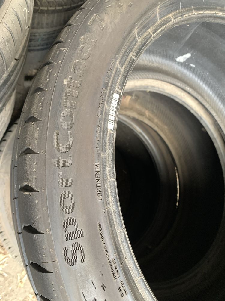 Распаровка 255/40 R19 Continental SportContact 7