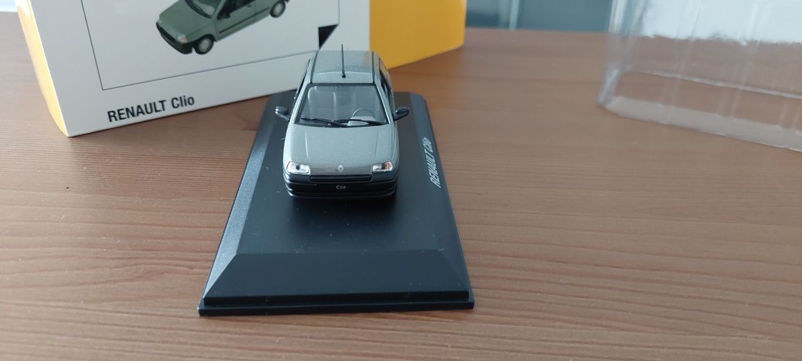 Model 1:43 Renault Clio Norev