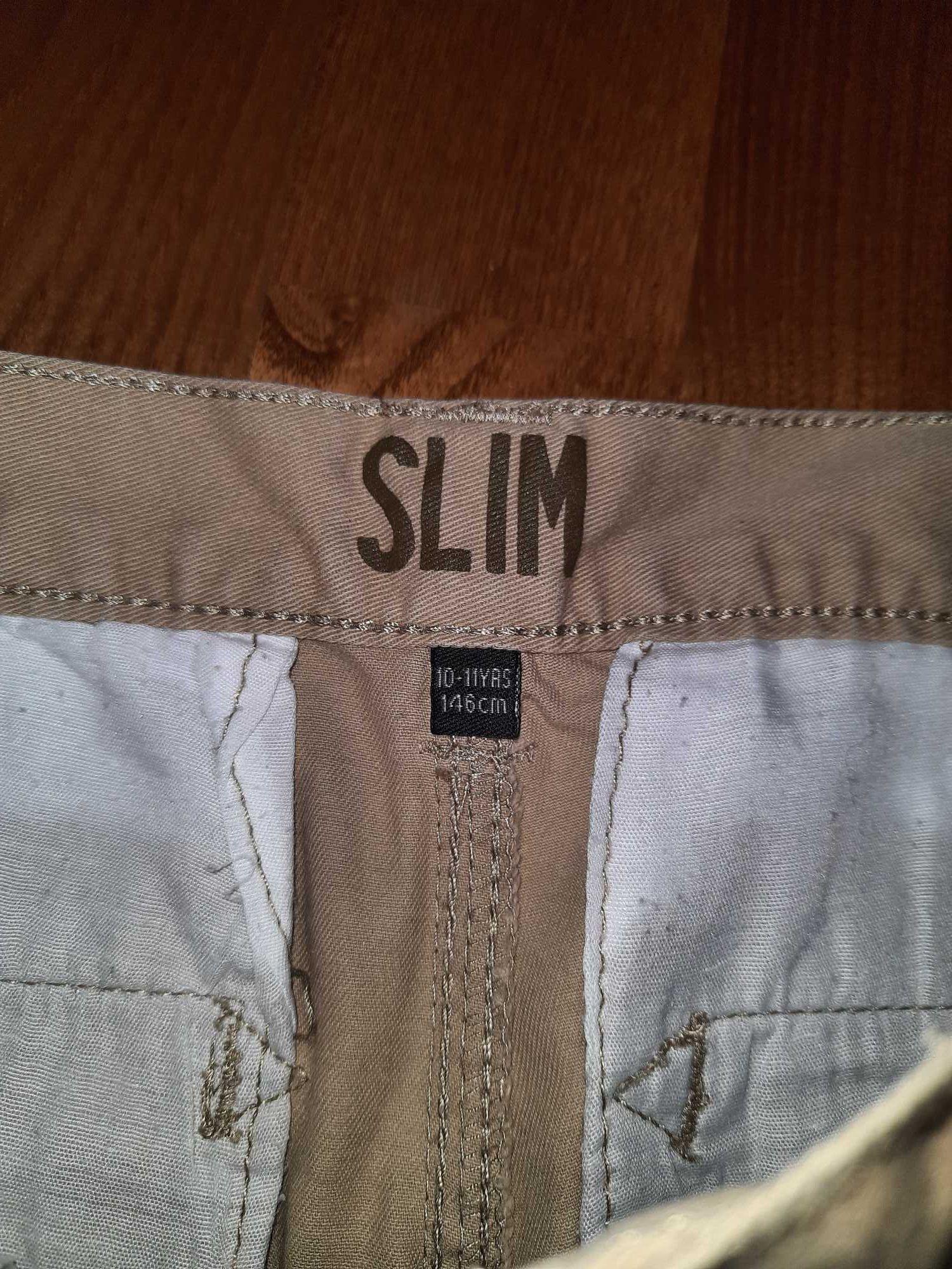 Брюки,джинси Denim Slim бежевые10-11 лет.