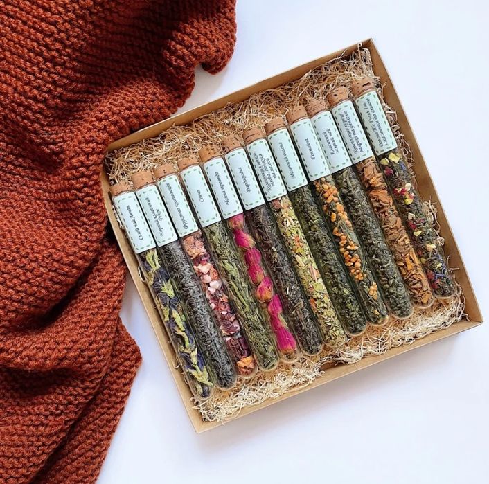 Подарунковий набір чаю в пробірках на 12 смаків "Все в одному"