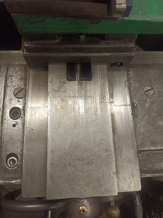 Tokarka uniwersalna TUE 40