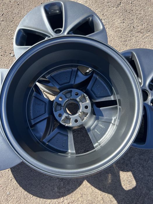 Диски легкосплавні 5x114.3 r16 et47 Megane Scenic Trafic Duster Nissan