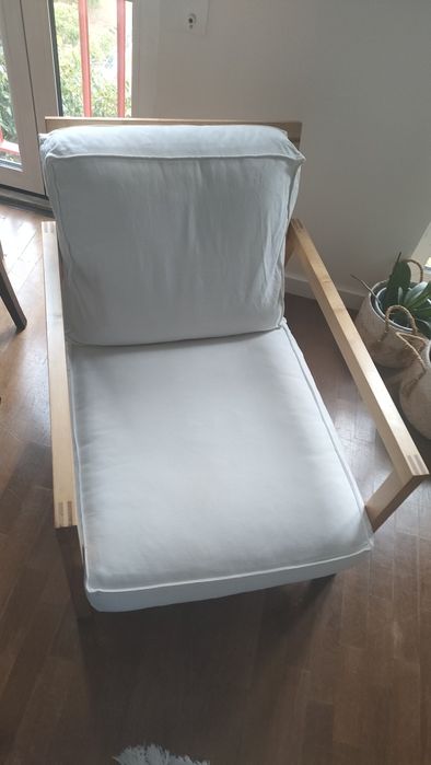 Poltrona, cadeirão ikea branca e de madeira