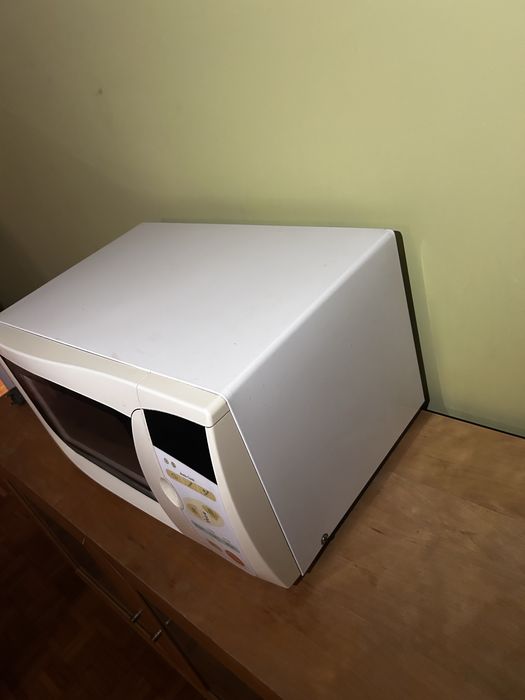 Kuchenka mikrofalowa LG Intellowave – sprawna