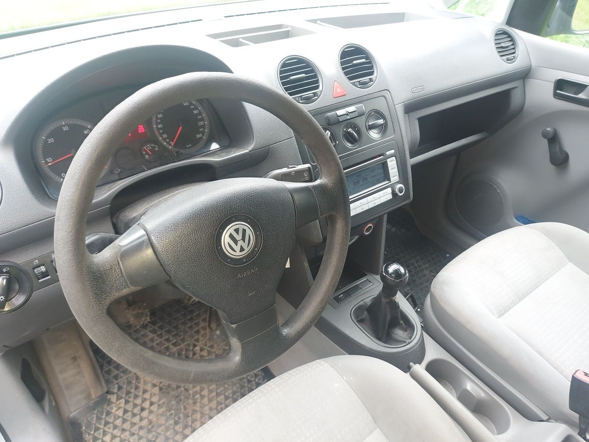 Sprzedam vw caddy wersja osobowa 1,9tdi