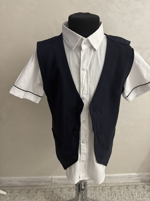 Піджак штани сорочка жилетка шкільний одяг 146 ріст