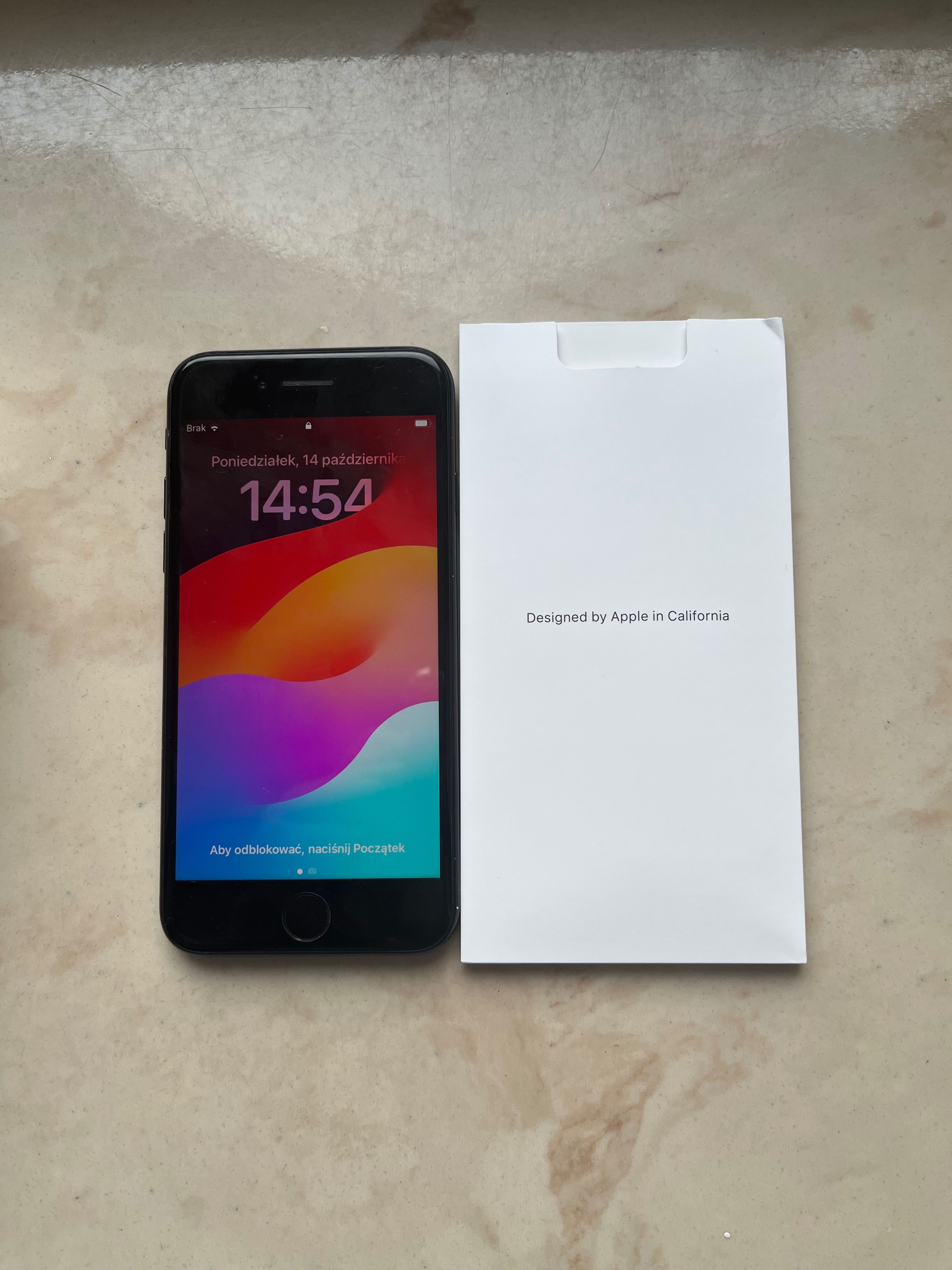 iPhone SE rocznik 2020
