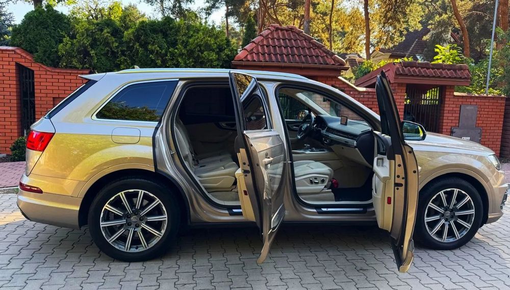 Audi Q7 272 konie/S-Line/Salon Pl/7 os/Matrix/el.hak/100% bezwypadkowy/Złoty