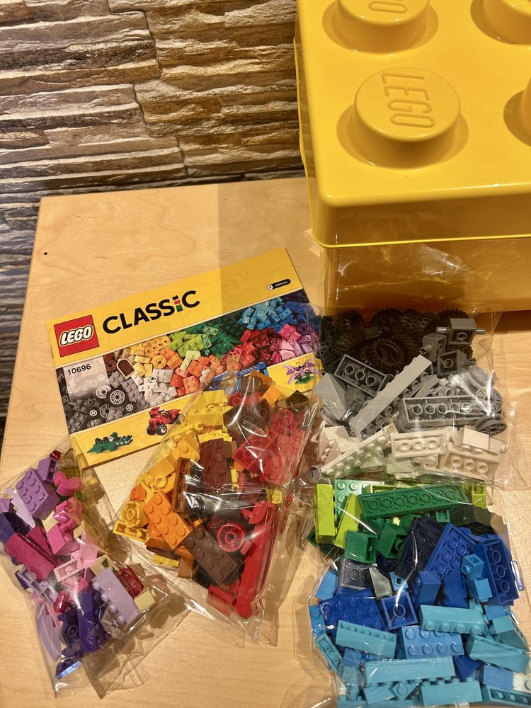 Lego Classic 10696 + City 60242 e 60180