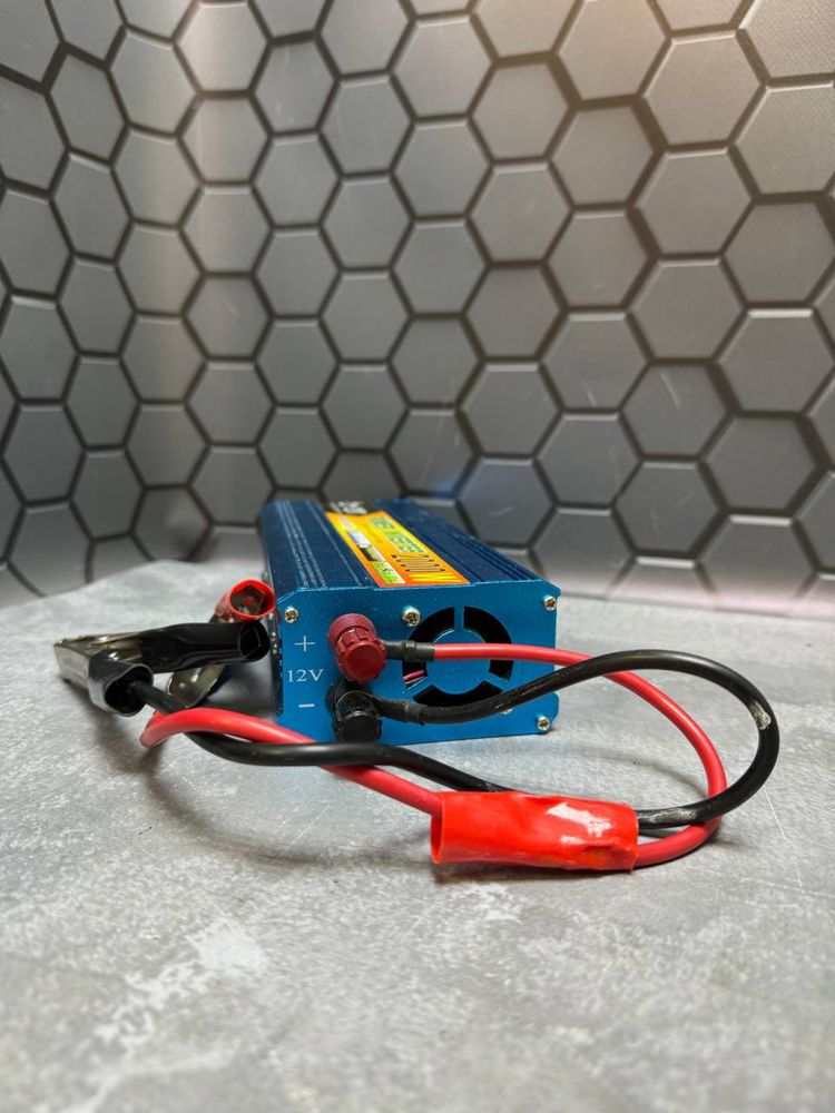 Інвертор B-qn power 2000w