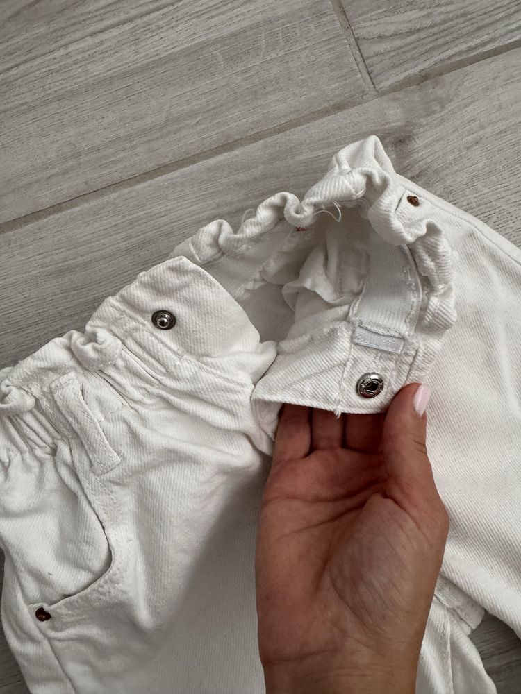 Джинсы на девочку Zara