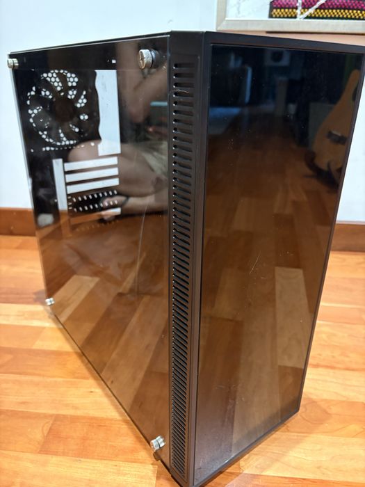 Caixa Torre Nox Hummer TGX