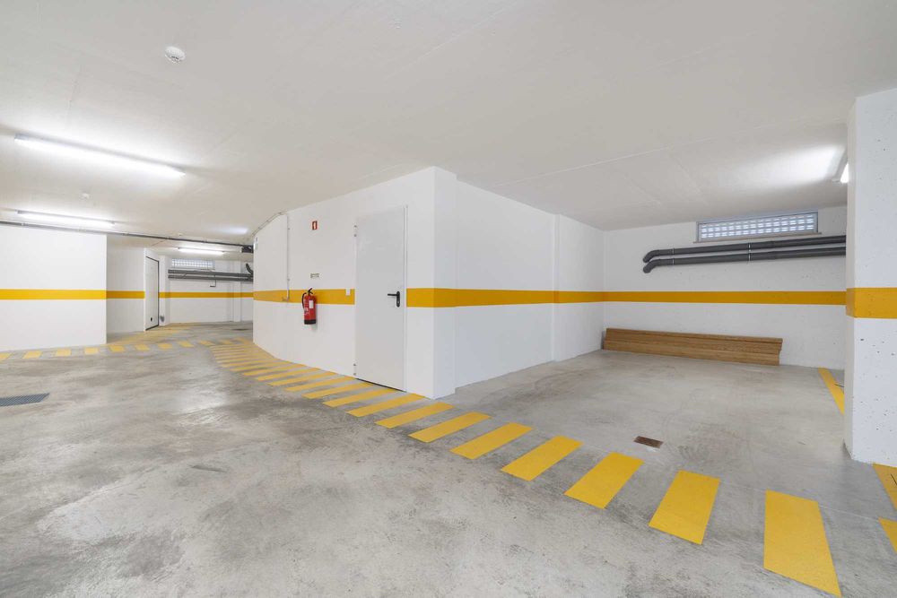 Apartamento T1 - Urbanização de Santa Clara, Parceiros, Leiria