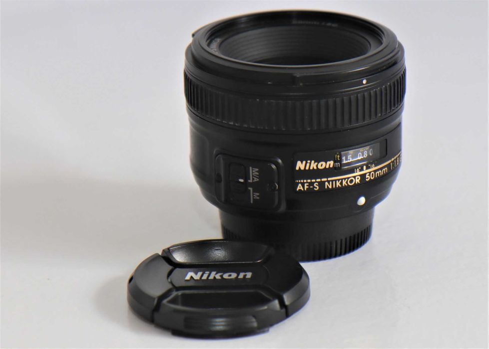 Nikon D3500 (SEM LENTE) máquina fotográfica digital reflex